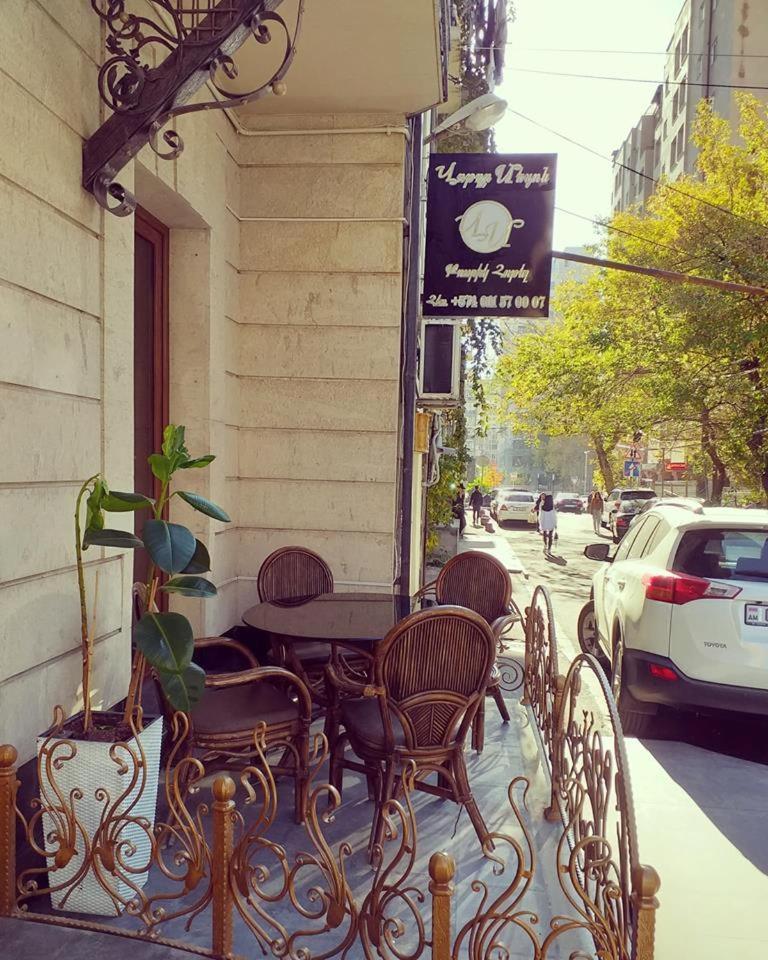 Votre Maison Erévan Extérieur photo